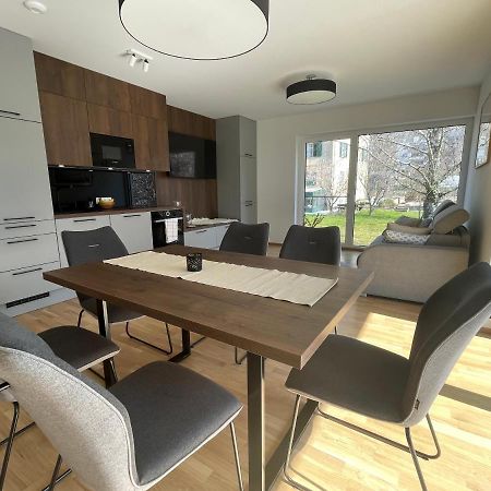 Luxury - Apartment Mit Balkon In Seenaehe 그문덴 외부 사진