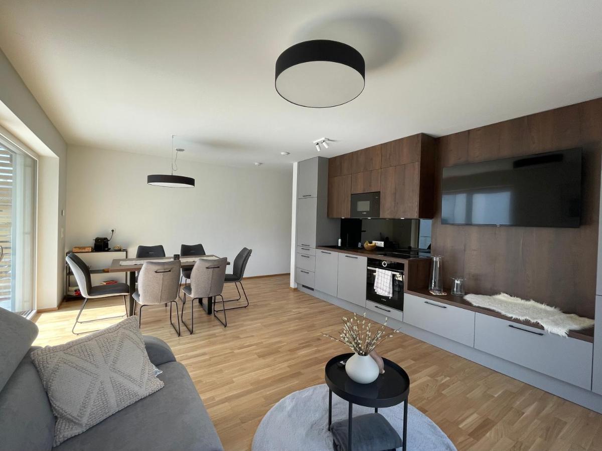 Luxury - Apartment Mit Balkon In Seenaehe 그문덴 외부 사진