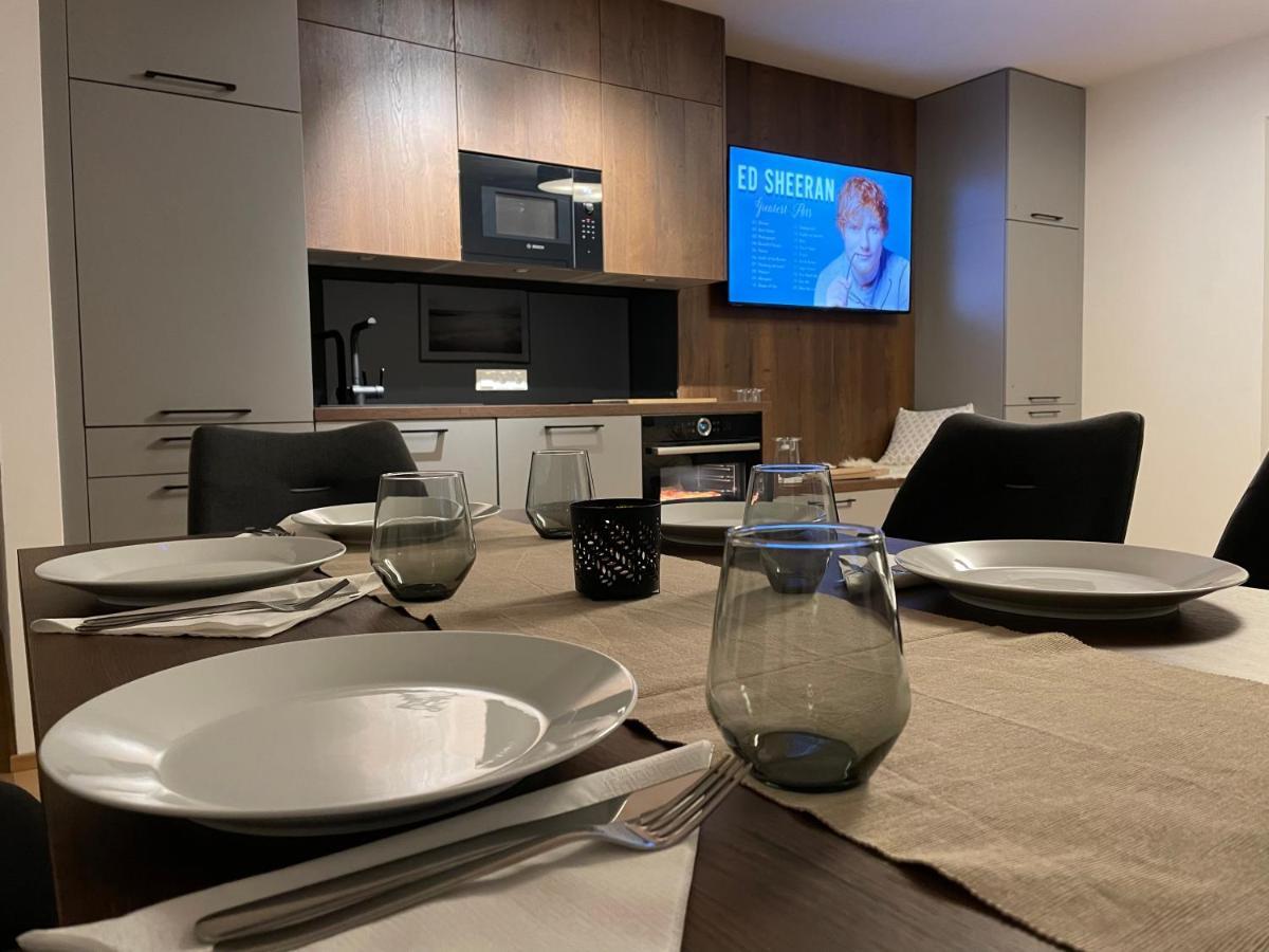 Luxury - Apartment Mit Balkon In Seenaehe 그문덴 외부 사진